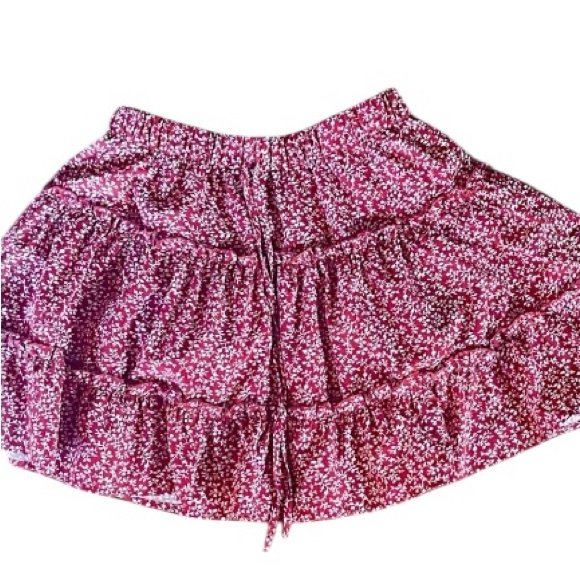 Red Floral Ruffled Mini Skirt - Picture 2 of 4
